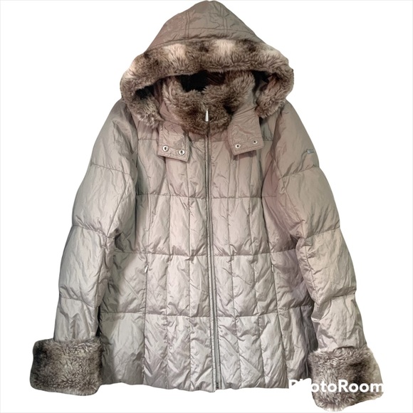 Platinum women’s light weight coat, size medium, Beige color - Picture 1 of 13